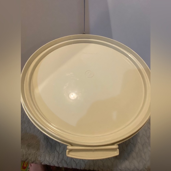 Tupperware Cake Taker with Handle 3pieces Almond Vintage - Picture 3 of 10